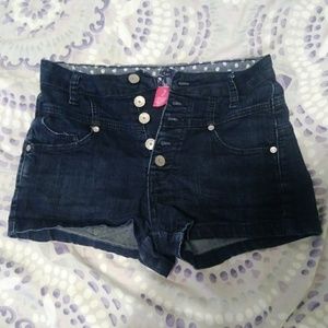 Almost Famous Shorts